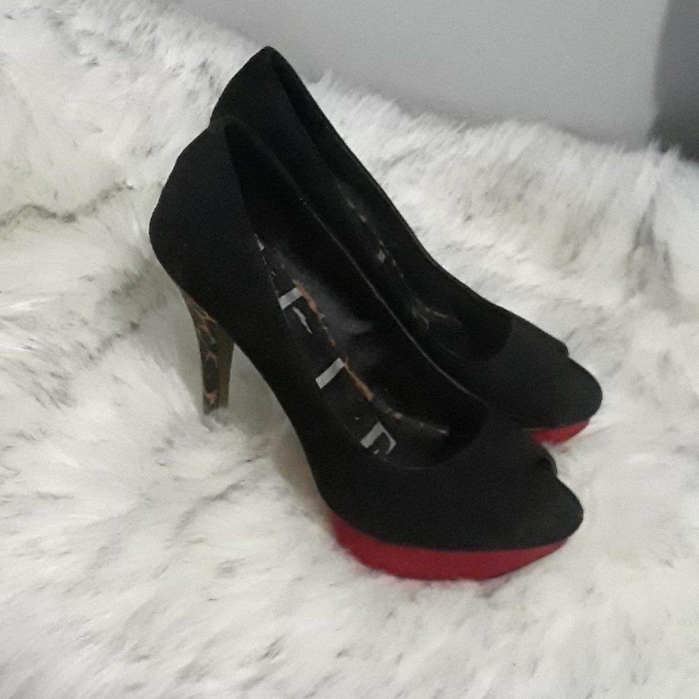 ♥️ELLE HEELS ❤